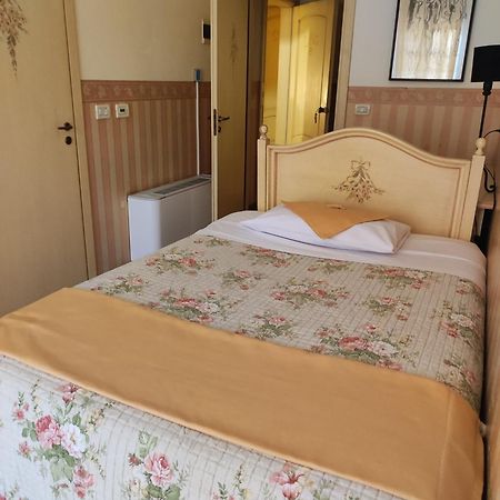 D'Elite Room & Breakfast Ferrara Exterior foto